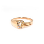 Anillo de oro para mujer 18k diseño básico con 5 piedras transparentes