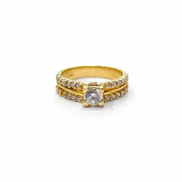Anillo de oro para mujer 18k diseño mariposa con 2 circones transparentes, 1 circón verde y 1 circón morado
