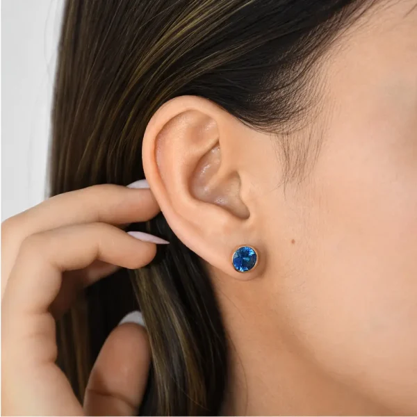 Aretes de oro para mujer 18k diseño punto de luz azul